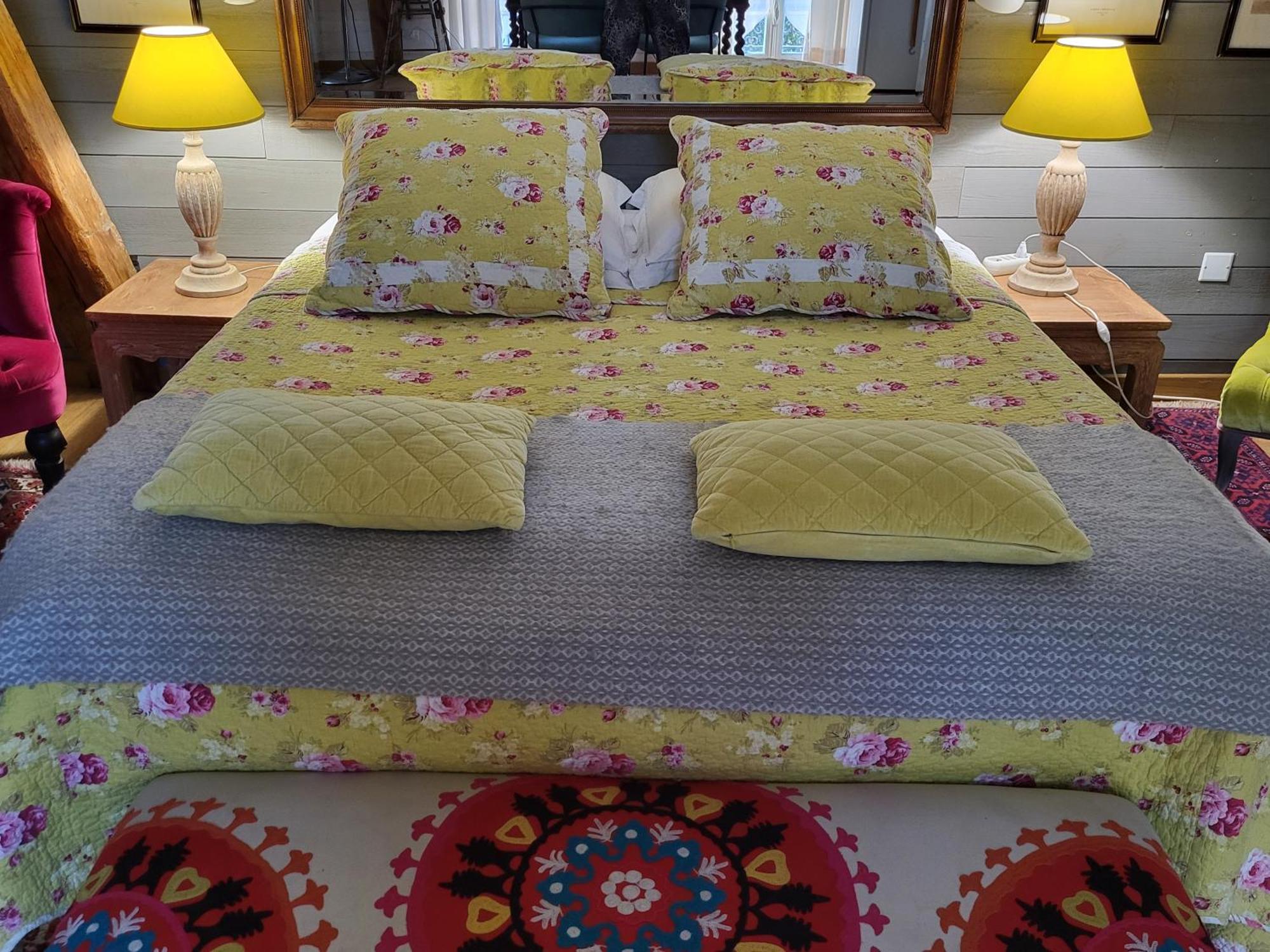 Les Glycines Bed & Breakfast Ury Eksteriør bilde